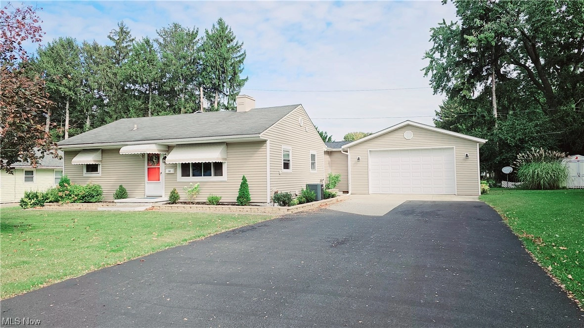 32 Garfield Dr  