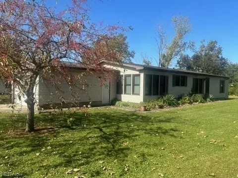 267 Stable Dr, Lagrange, OH 44050 photo 1