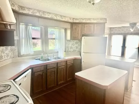 267 Stable Dr, Lagrange, OH 44050 photo 4