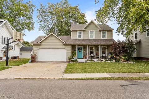 509 Lincoln Ave, Louisville, OH 44641