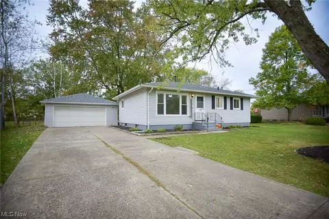 1524 Andrea Dr, Brunswick, OH 44212
