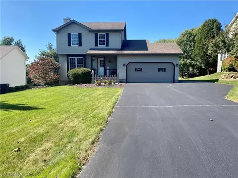 6590 N Timberidge Dr, Youngstown, OH 44515