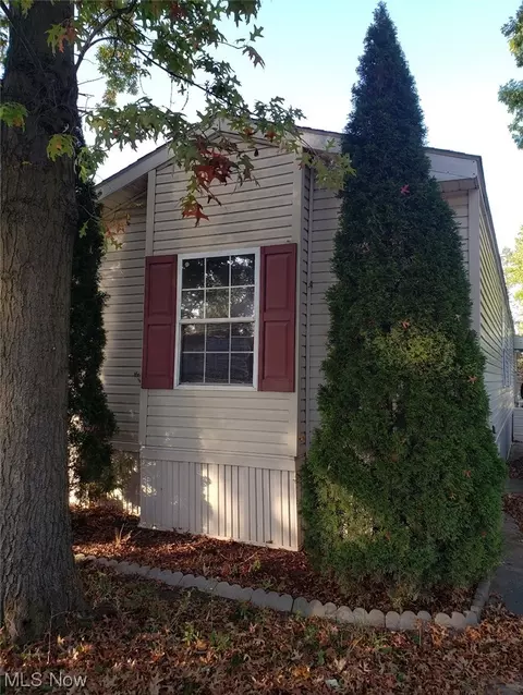 99 Harold Dr, Ashland, OH 44805