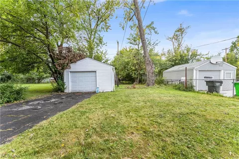 1494 E 196th St, Euclid, OH 44117 photo 15