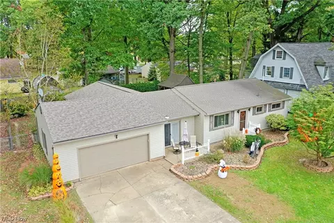 655 Nebraska Ave, Niles, OH 44446