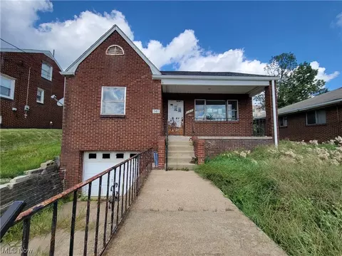 141 Oak, Weirton, WV 26062
