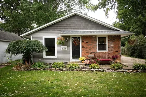 1906 Aberdeen Rd, Madison, OH 44057