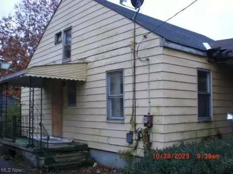 523 Delaware Ave, Elyria, OH 44035 photo 6