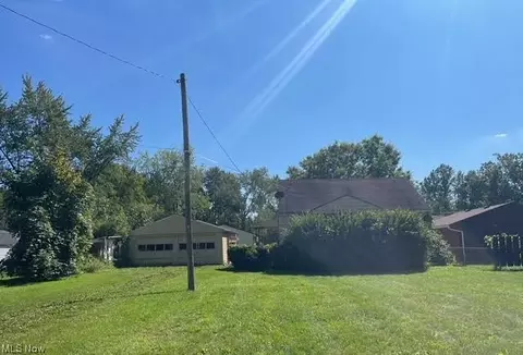 523 Delaware Ave, Elyria, OH 44035