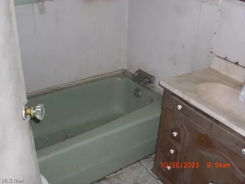 523 Delaware Ave, Elyria, OH 44035 photo 19