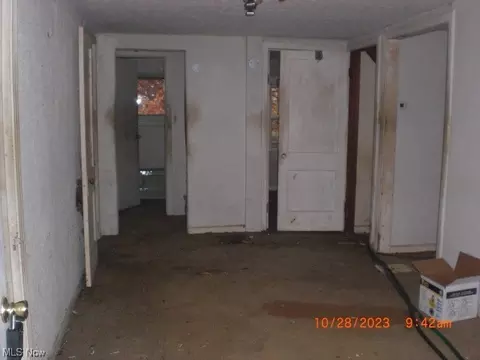 523 Delaware Ave, Elyria, OH 44035 photo 12