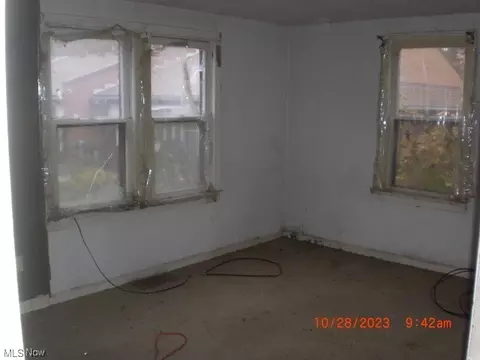523 Delaware Ave, Elyria, OH 44035 photo 14