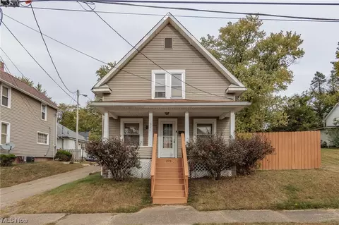 826 2nd St SE, Massillon, OH 44646