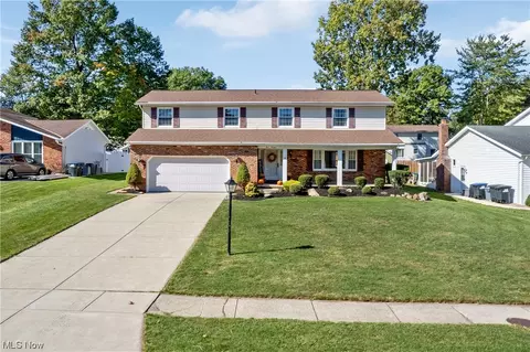 120 Claremont Dr, Brunswick, OH 44212