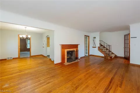 5164 Case Ave, Lyndhurst, OH 44124 photo 11