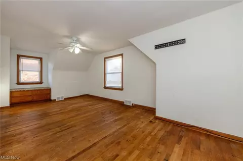 5164 Case Ave, Lyndhurst, OH 44124 photo 19