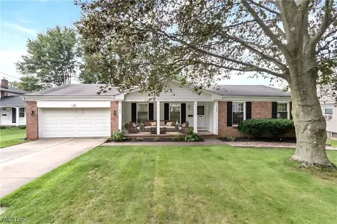 1544 Vine St, Kent, OH 44240