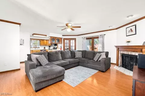 329 Forest St, Lagrange, OH 44050 photo 4
