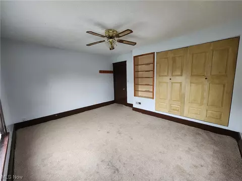 151 Perry St, Struthers, OH 44471 photo 9
