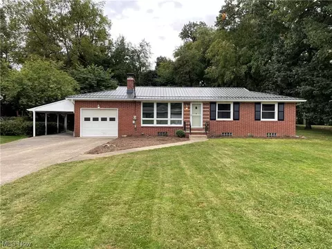 9120 Margaret St NW, Massillon, OH 44646