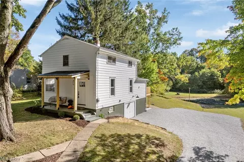 2954 Greenleaf Rd, Akron, OH 44312