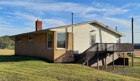 82900 Tippecanoe Rd, Tippecanoe, OH 44699