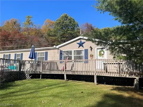 2885 Virginia Ridge Rd, Philo, OH 43771