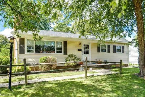 2237 Parkway Blvd, Alliance, OH 44601