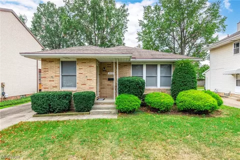 2719 George Ave, Parma, OH 44134 photo 1