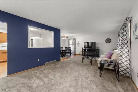 2719 George Ave, Parma, OH 44134 photo 4