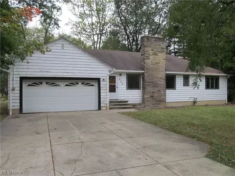 440 Douglas Blvd, Richmond Heights, OH 44143