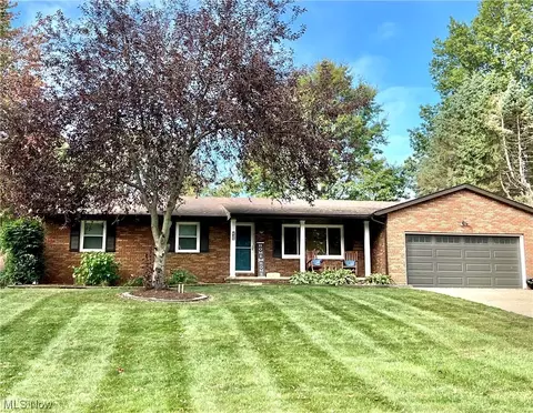 6425 Palmer Dr NW, Canton, OH 44718
