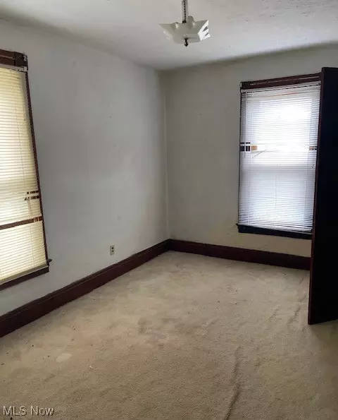 2245 E 30th St, Lorain, OH 44055 photo 11