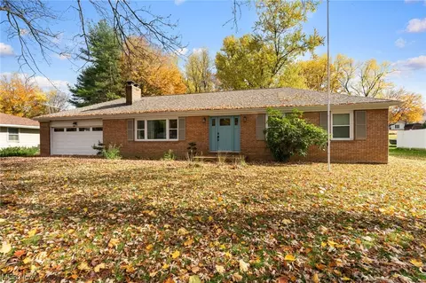 1268 Westview Dr, Salem, OH 44460