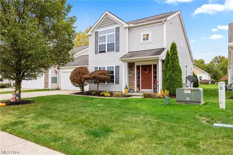 27265 Emerald Oval N, Olmsted Twp, OH 44138