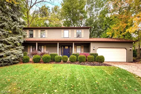 5775 Colonial Blvd, Willoughby, OH 44094