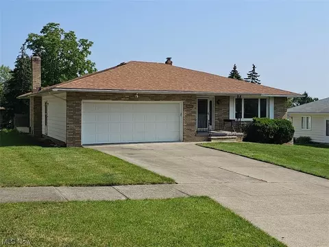 2270 Jacqueline Dr, Cleveland, OH 44134