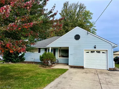 31035 Bayridge Blvd, Willowick, OH 44095