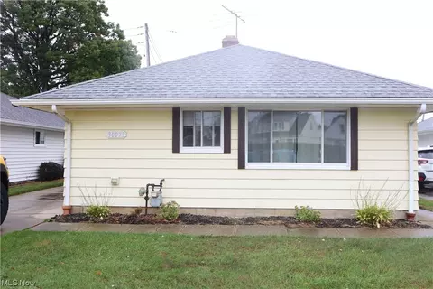 30073 Regent Rd, Wickliffe, OH 44092