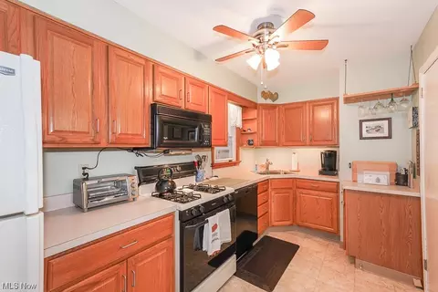 29824 Robert St, Wickliffe, OH 44092 photo 13