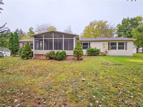 9571 Willow Ave SE, East Sparta, OH 44626