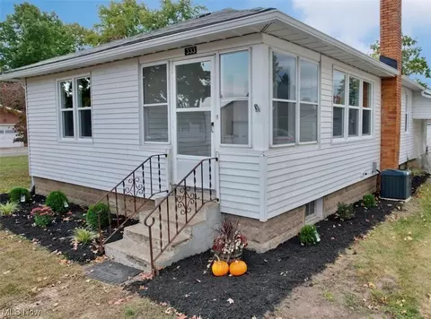 333 E Tuscarawas Ave, Gnadenhutten, OH 44629
