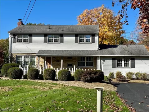 7624 Lee Run Rd, Poland, OH 44514
