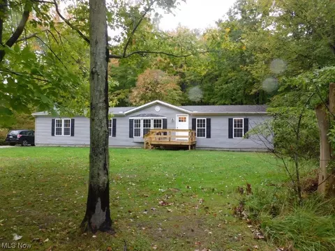6045 Gore Rd, Ashtabula, OH 44004 photo 2