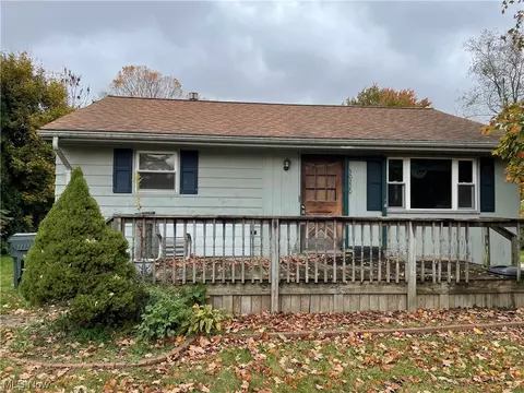 30220 Lisbon St, Hanoverton, OH 44423