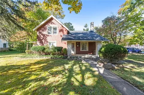 424 Fair St, Berea, OH 44017