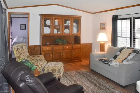 335 Ashwood, Elyria, OH 44035 photo 6