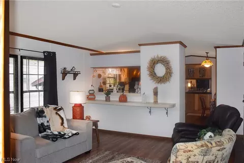335 Ashwood, Elyria, OH 44035 photo 5