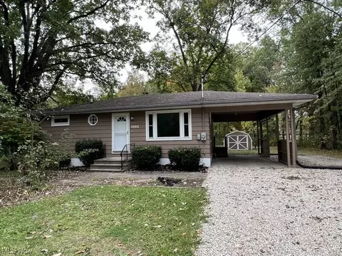3892 Herr Fieldhouse Rd, Southington, OH 44470