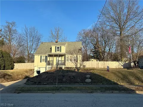 Exterior - 339 Baldwin Rd, Akron, OH 44312 photo 2 of 8